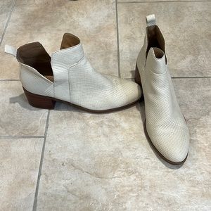 Franco Sarto White Booties Size 9